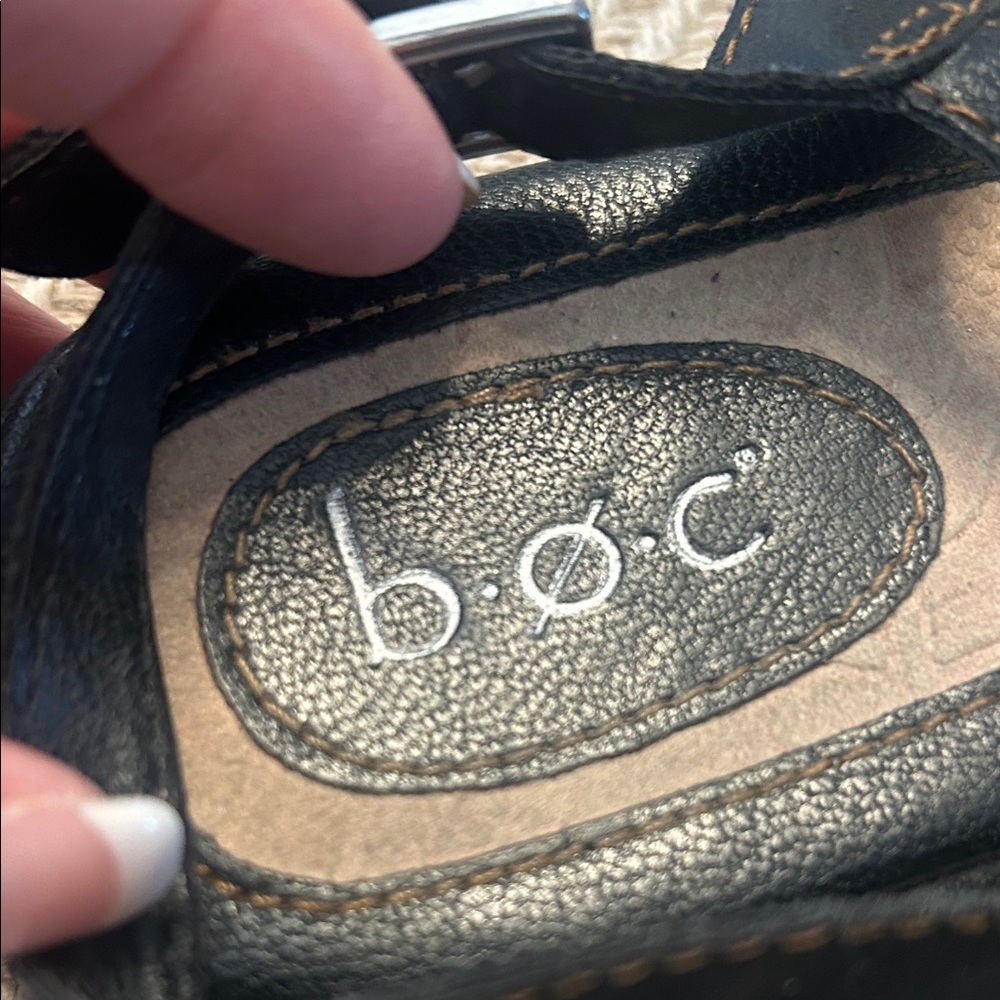B.O.C. Born Women’s Black Strappy Comfort Sandals Size 9 - Picture 6 of 10